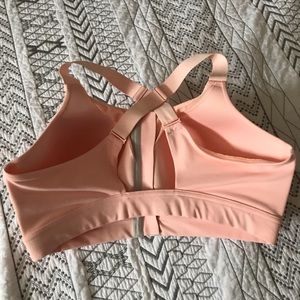 Under Armour Eclipse Zip Front Sports Bra